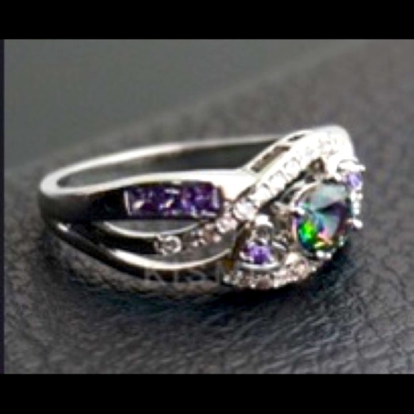 Gorgeous 925 Purple Green Topazs Hearts Infinity Lovers Ring - Picture 2 of 6